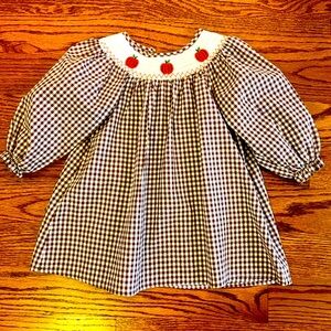 EUC!  Marie Nicole pumpkin smocked dress, size small (2t) see size guide